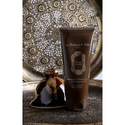 Gommage ambre musc santal tube 200 ml Gommage ambre musc santal tube 200 ml