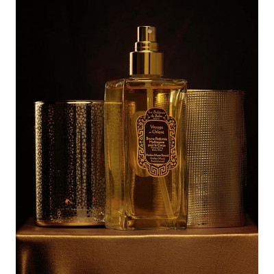 Brume Hydratante corps Ambre Musc Santal 200ml Brume Hydratante corps Ambre Musc Santal 200ml