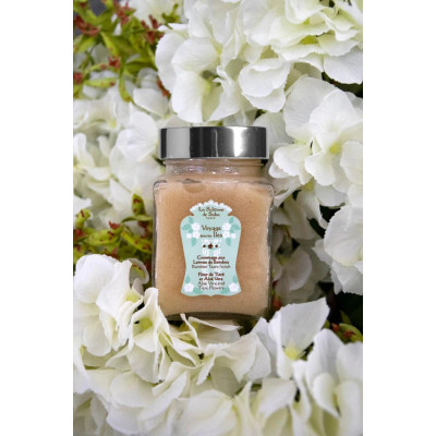 Gommage corps aux Larmes de Bambou fleur de tiaré  300ml